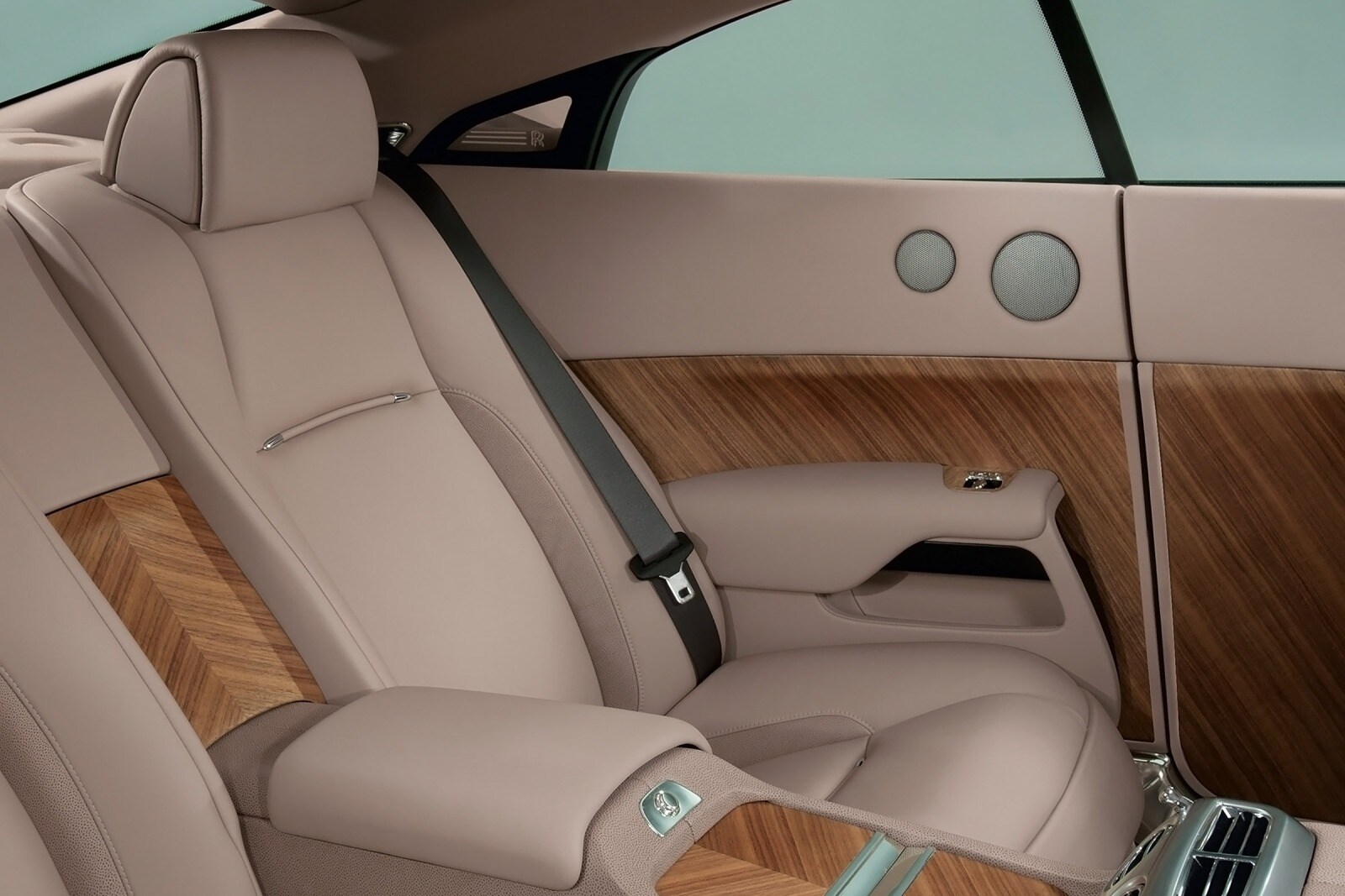 2014 Rolls-Royce Wraith interior RI