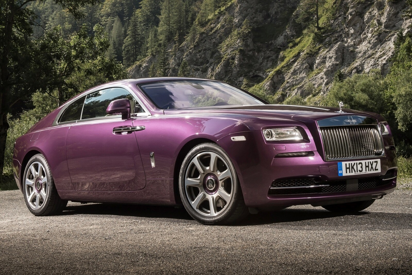 2015 Rolls-Royce Wraith exterior FQ