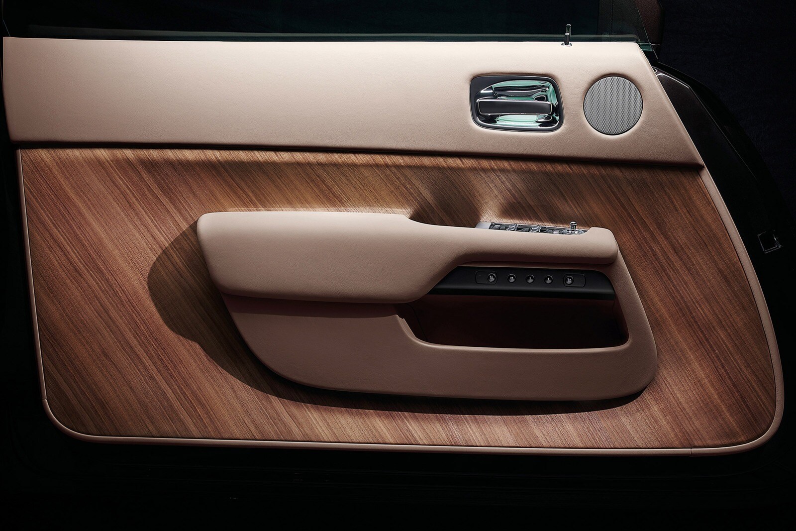 2015 Rolls-Royce Wraith interior DETAIL