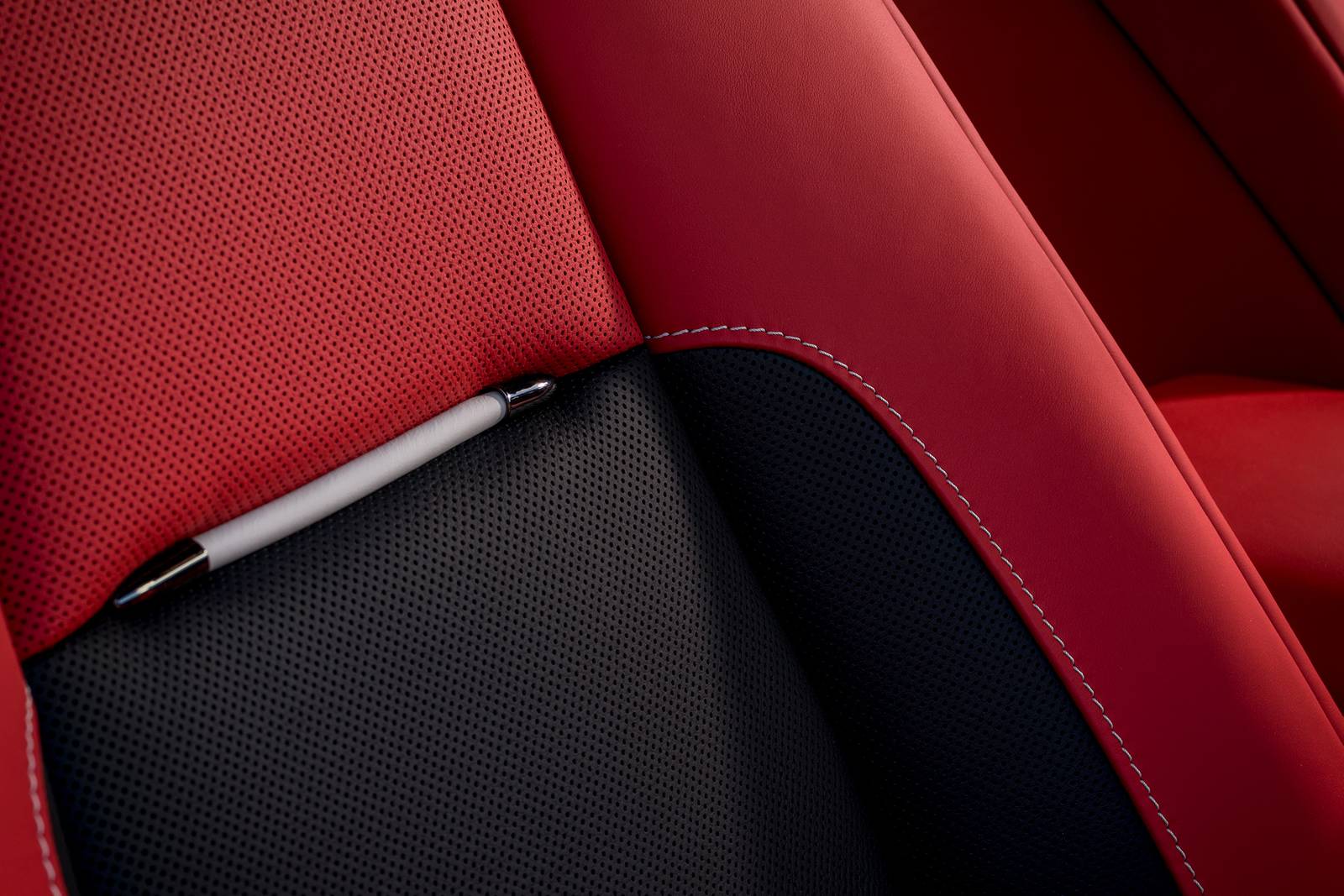 2018 Rolls-Royce Wraith interior DETAIL