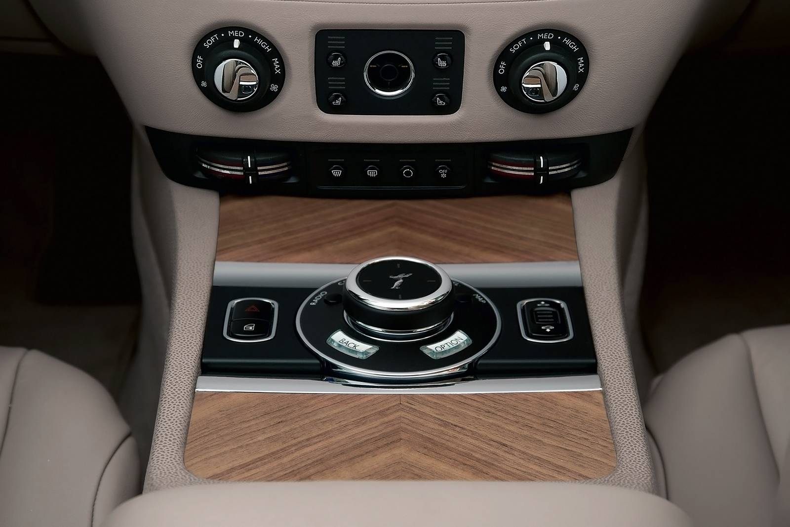 2018 Rolls-Royce Wraith interior CC