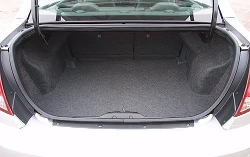 2003 Saturn ION interior CARGO