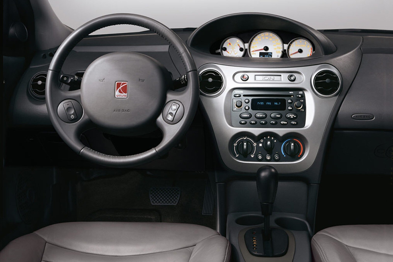 2007 Saturn ION interior D
