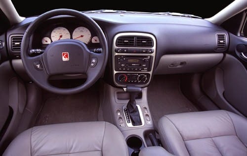 2002 Saturn L-Series interior I