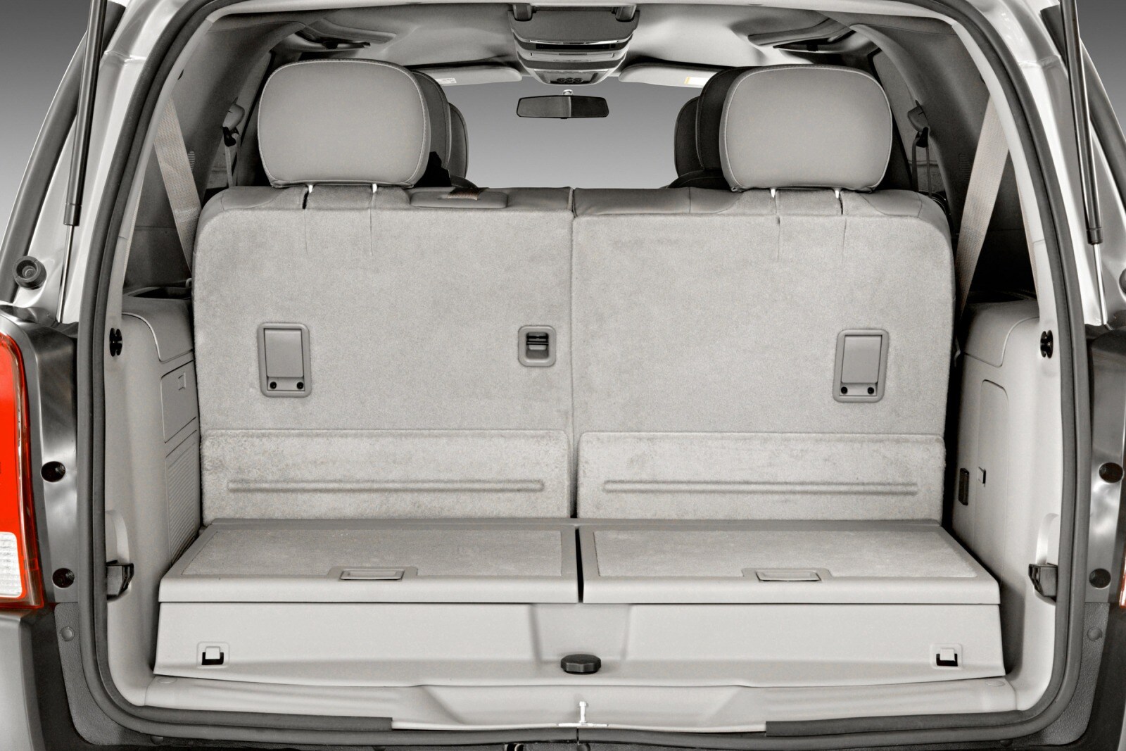 2007 Saturn Relay interior CARGO