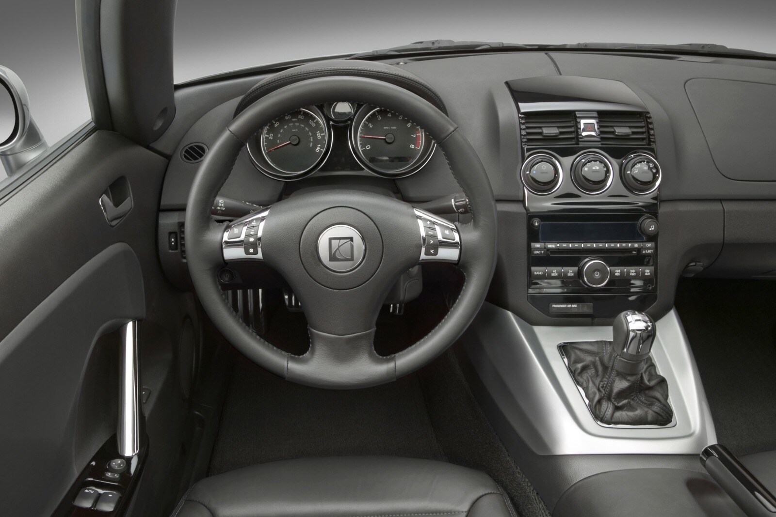 2007 Saturn Sky interior D
