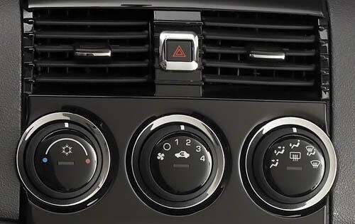 2009 Saturn Sky interior CC