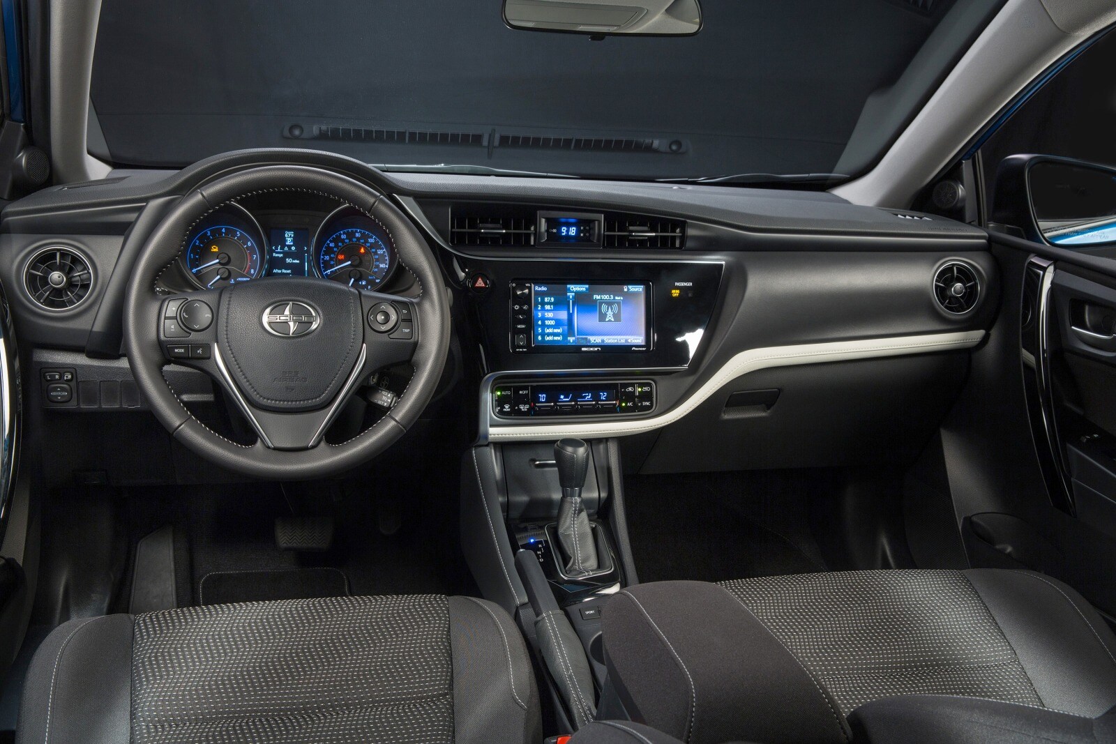 2016 Scion iM interior D