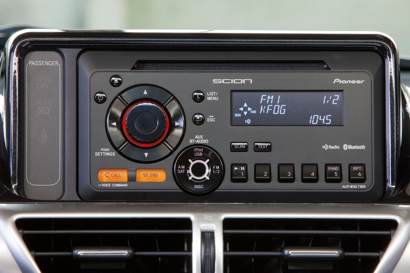 2014 Scion iQ interior CC