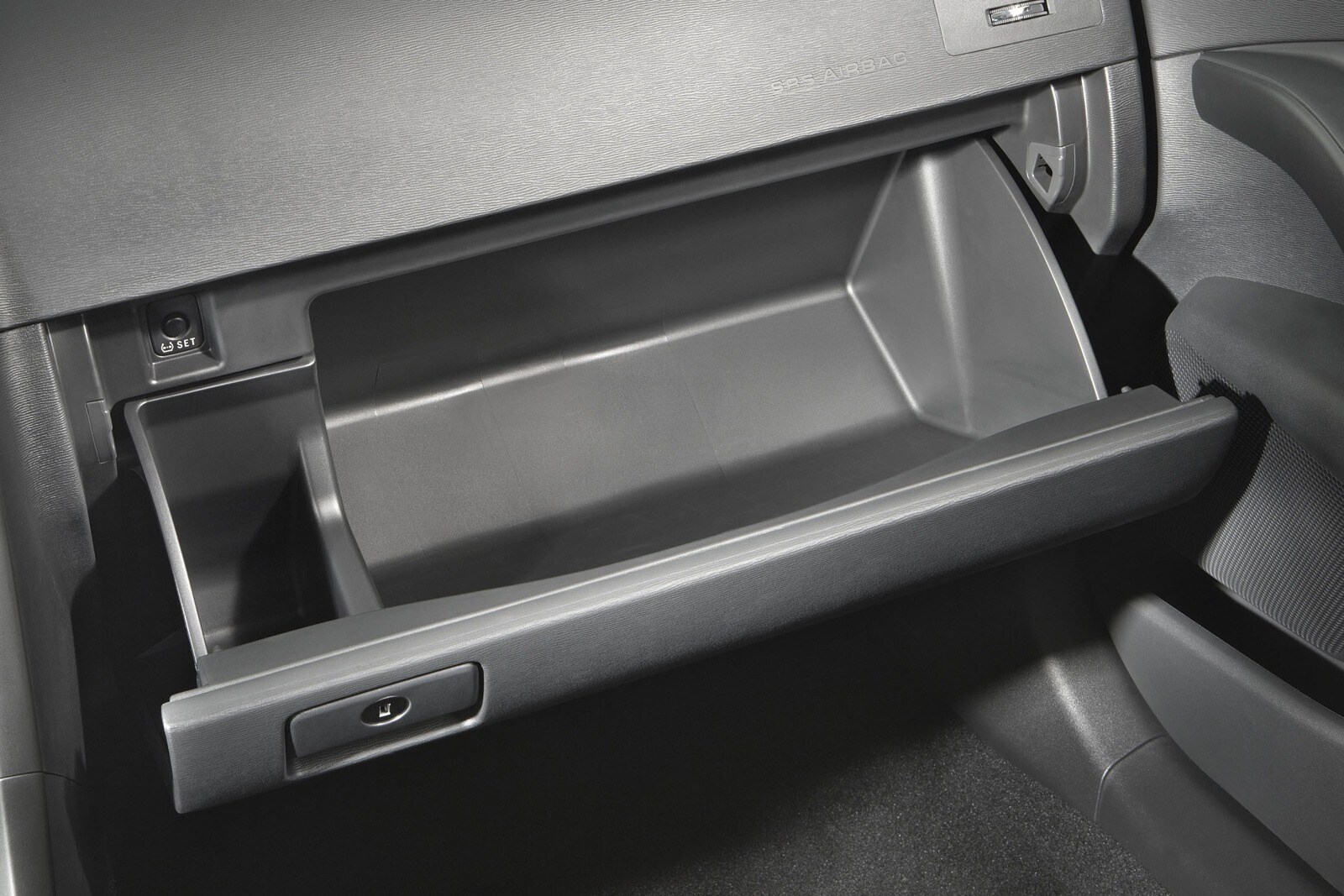 2007 Scion tC interior DETAIL