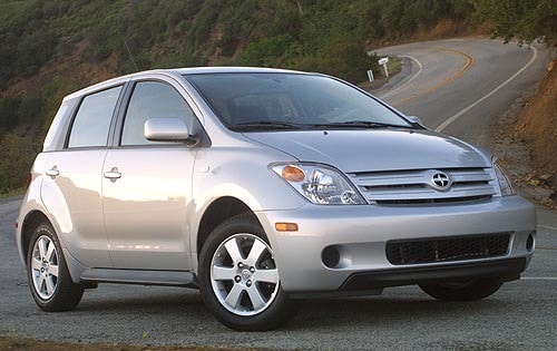 2004 Scion xA exterior FQ