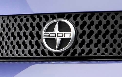 2010 Scion xB exterior FBDG