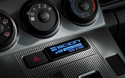 2011 Scion xB interior DETAIL