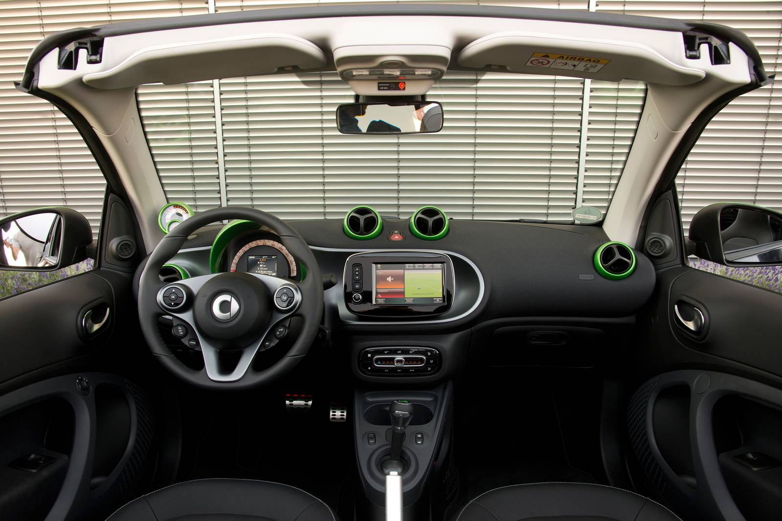 2019 smart EQ fortwo interior D