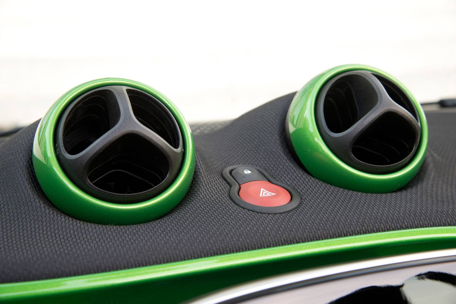 2019 smart EQ fortwo interior DETAIL