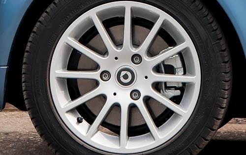 2011 smart Fortwo — OEM photo 3