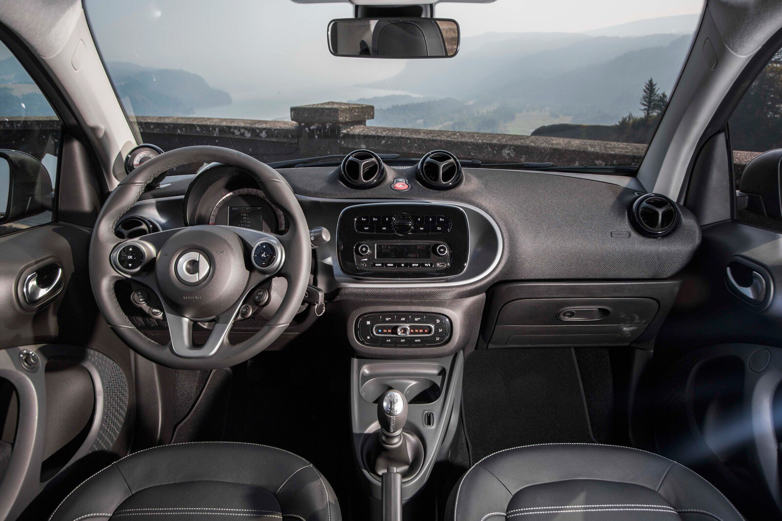 2016 smart fortwo interior D