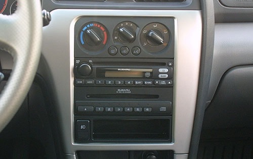 2003 Subaru Baja interior CC