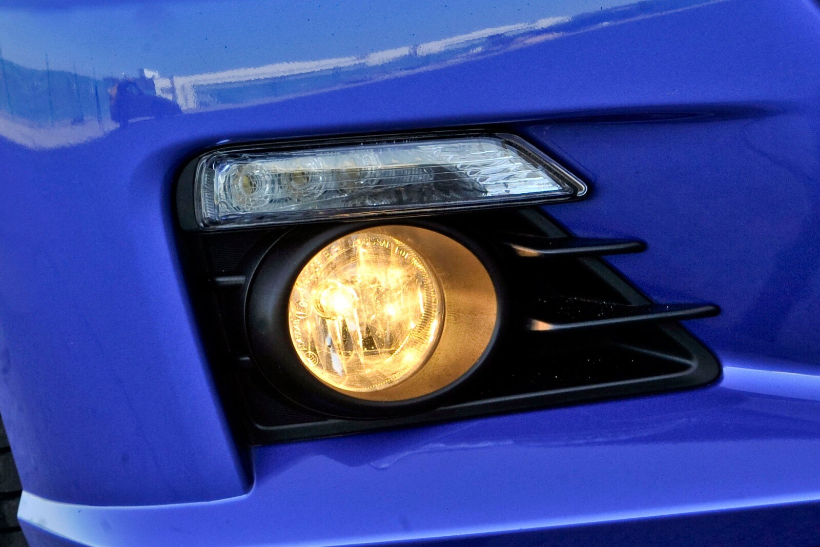 2016 Subaru Brz exterior FOG