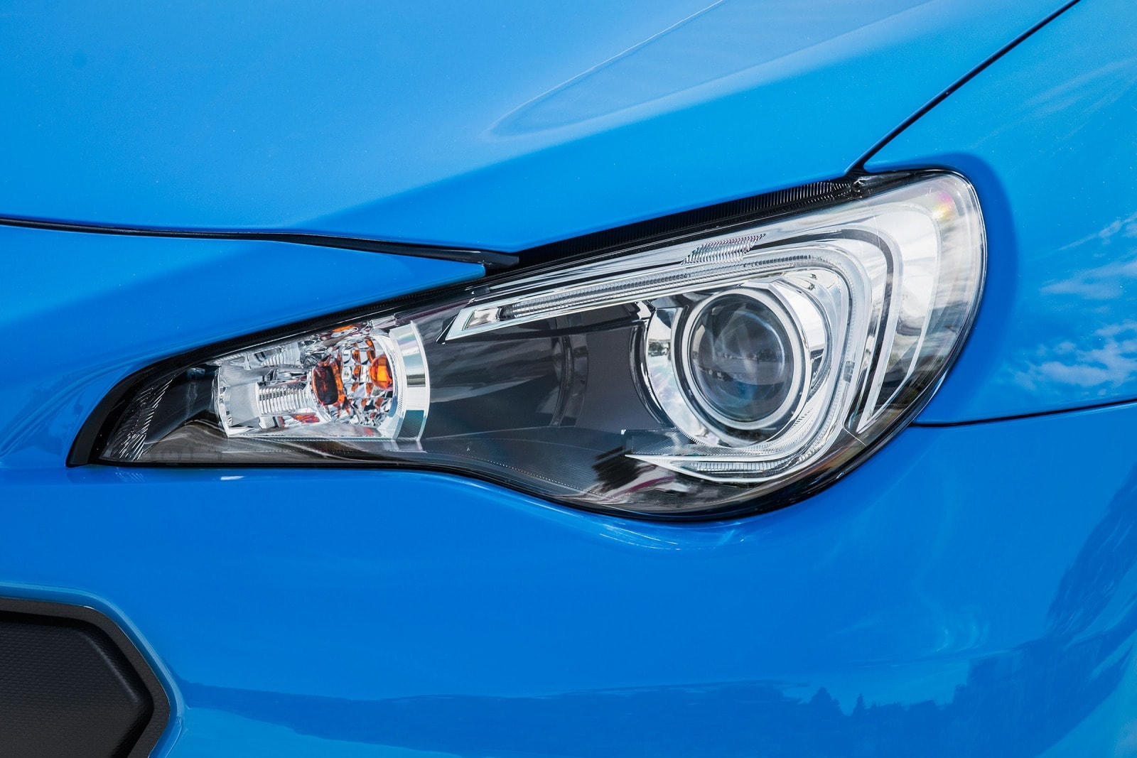 2016 Subaru Brz exterior EDETAIL