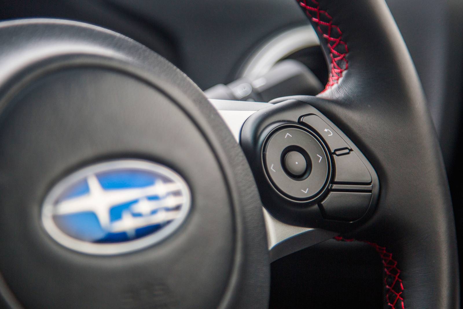 2019 Subaru BRZ interior AUXCTRL
