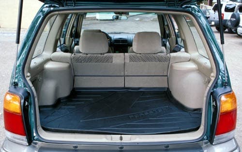 2000 Subaru Forester interior CARGO