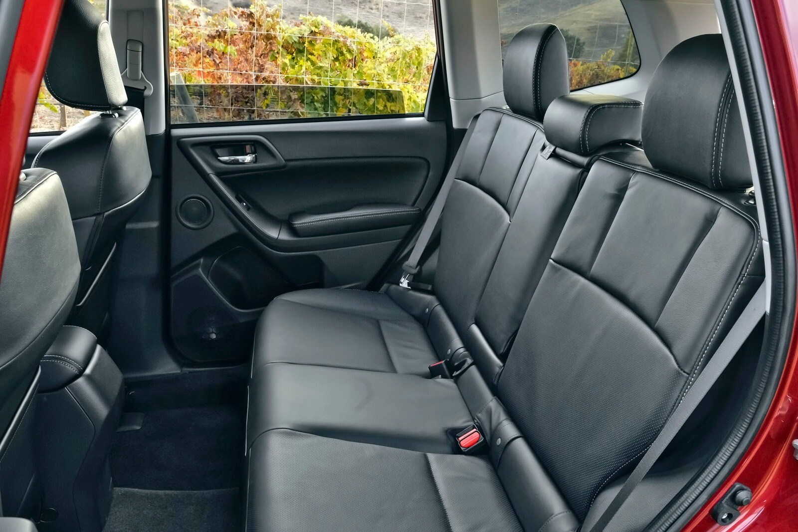 2014 Subaru Forester interior RI