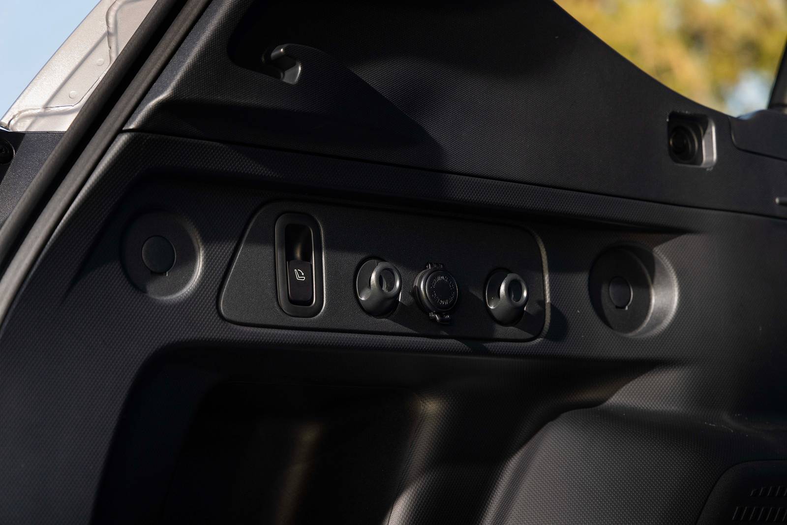 2025 Subaru Forester interior DETAIL