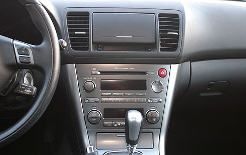 2005 Subaru Legacy interior CC
