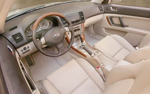 2005 Subaru Outback front safety D