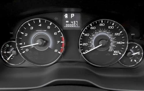 2010 Subaru Outback interior G