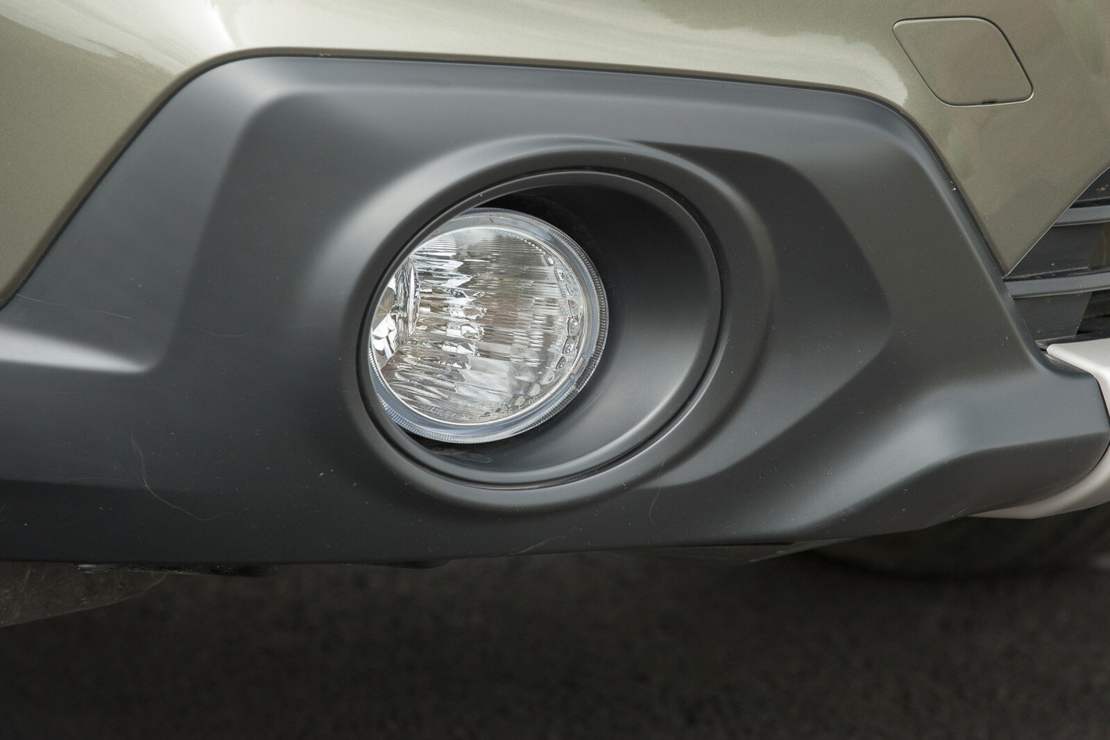 2015 Subaru Outback exterior FOG