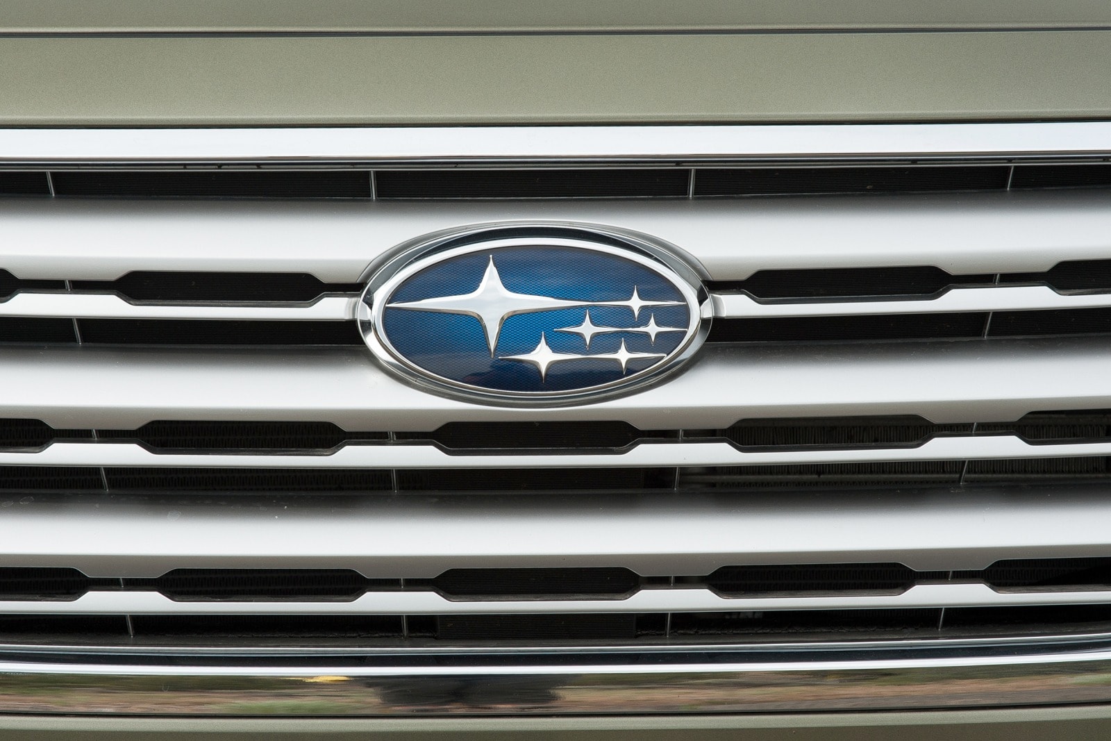 2015 Subaru Outback exterior FBDG