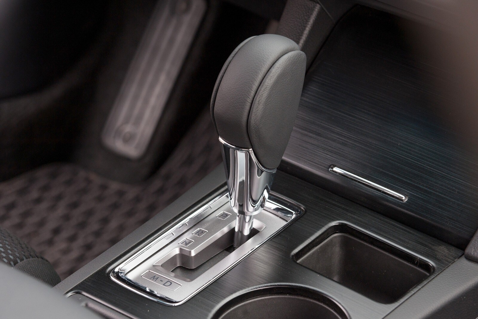 2015 Subaru Outback interior SHF