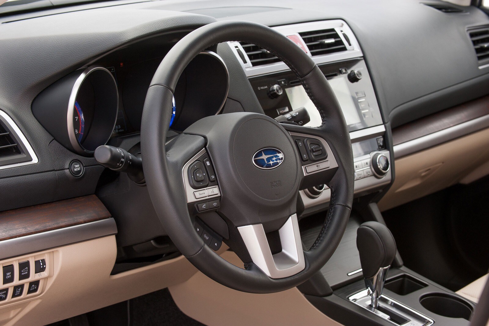 2017 Subaru Outback interior SWD