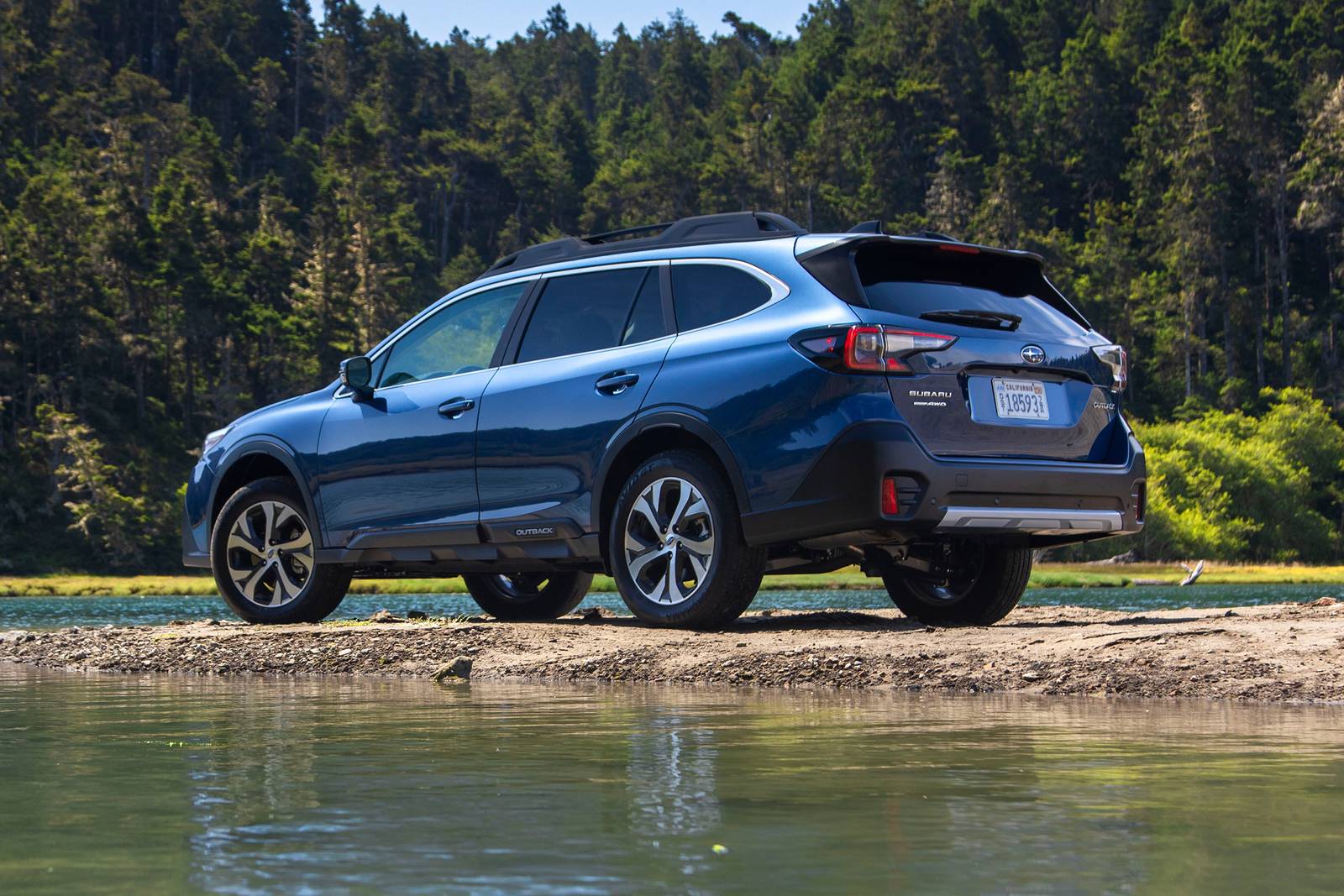 2022 Subaru Outback exterior FQ
