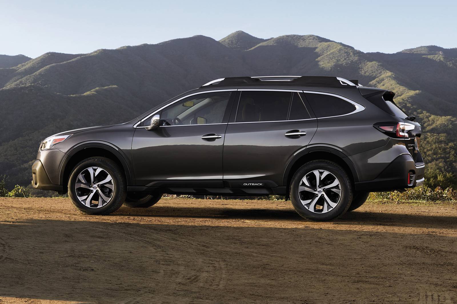 2022 Subaru Outback exterior S