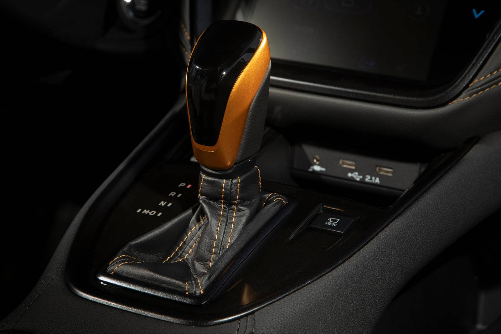 2022 Subaru Outback interior SHF