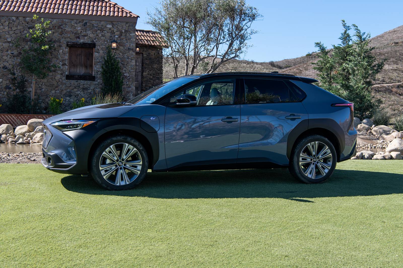 2024 Subaru Solterra exterior S