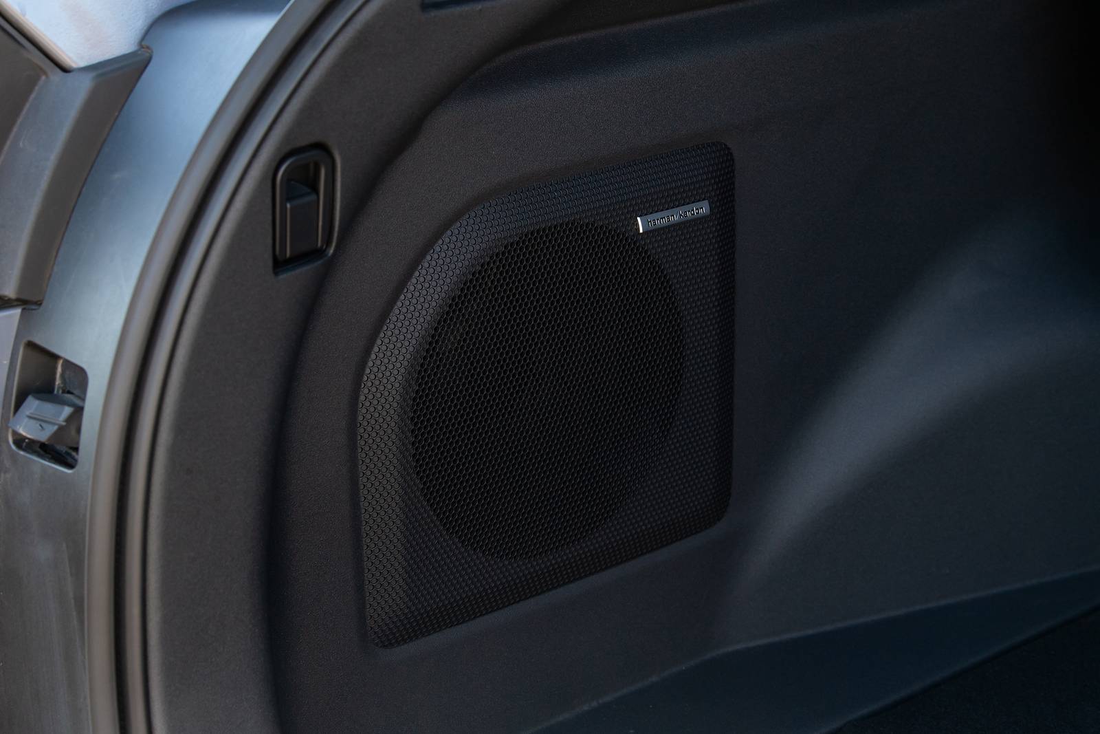 2025 Subaru Solterra interior DETAIL