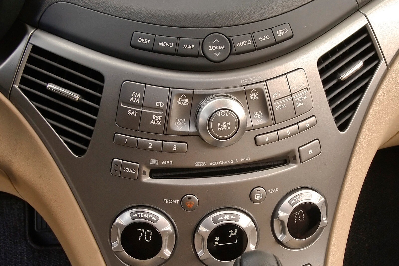 2010 Subaru Tribeca interior CC