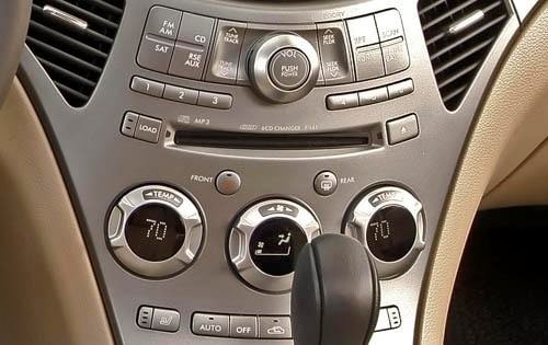 2010 Subaru Tribeca interior CC