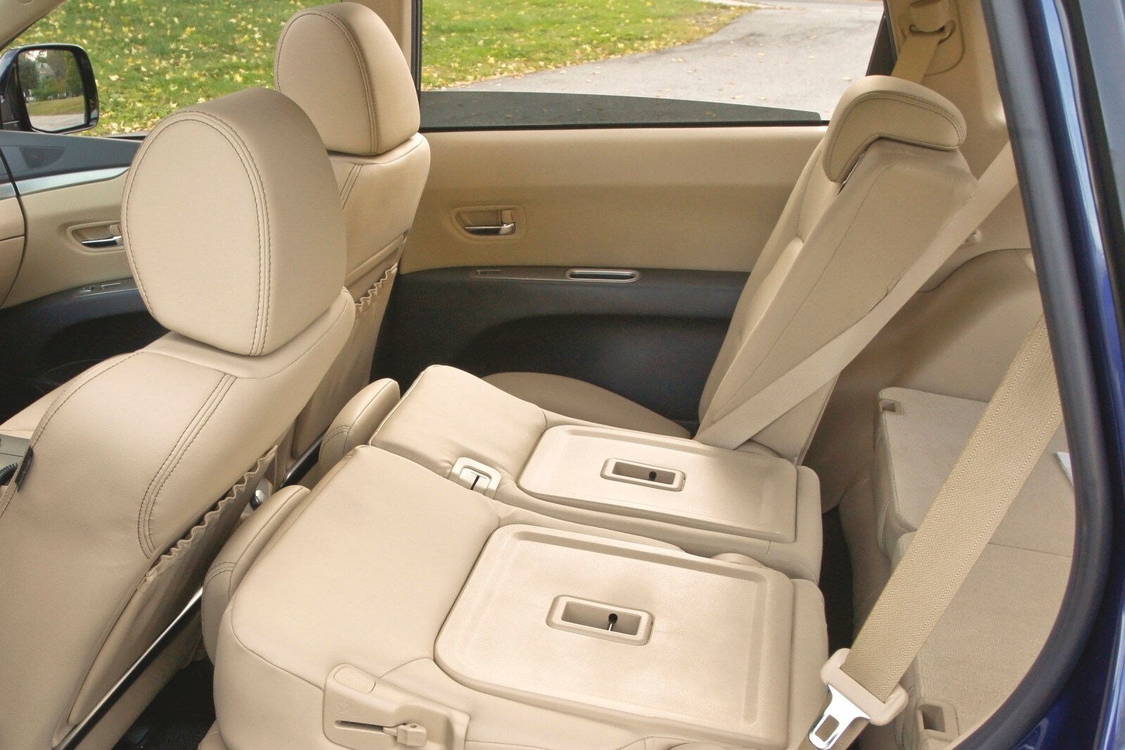 2013 Subaru Tribeca interior I