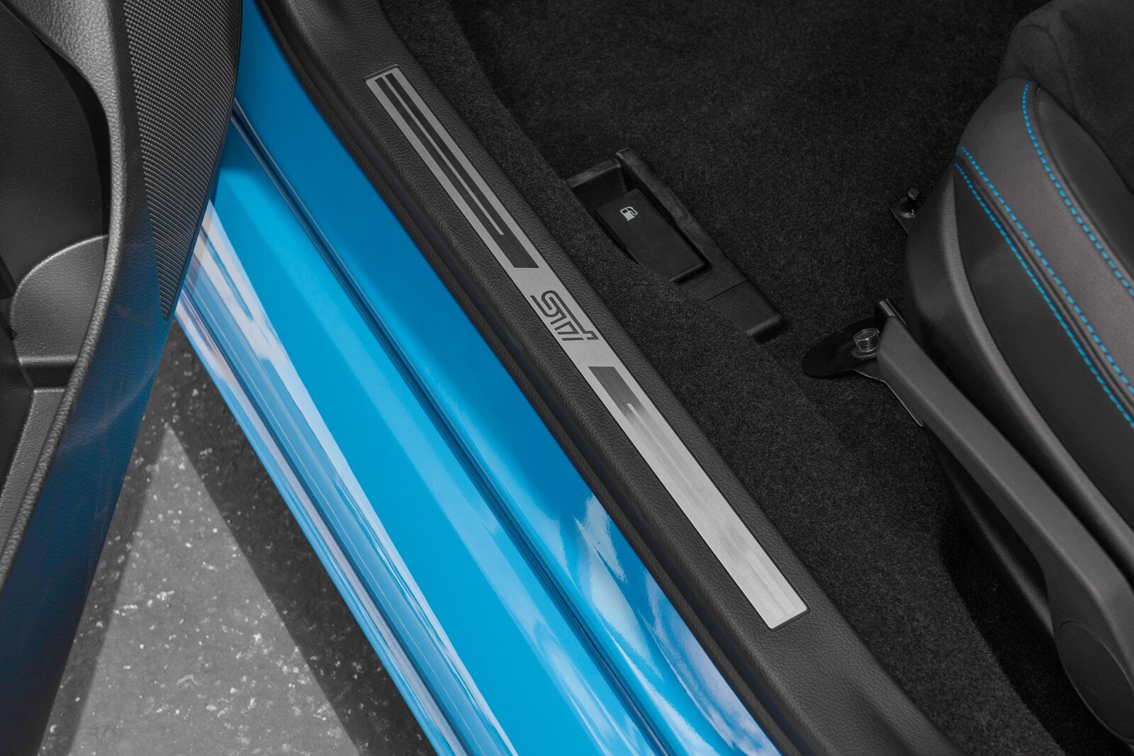 2016 Subaru WRX front safety DETAIL