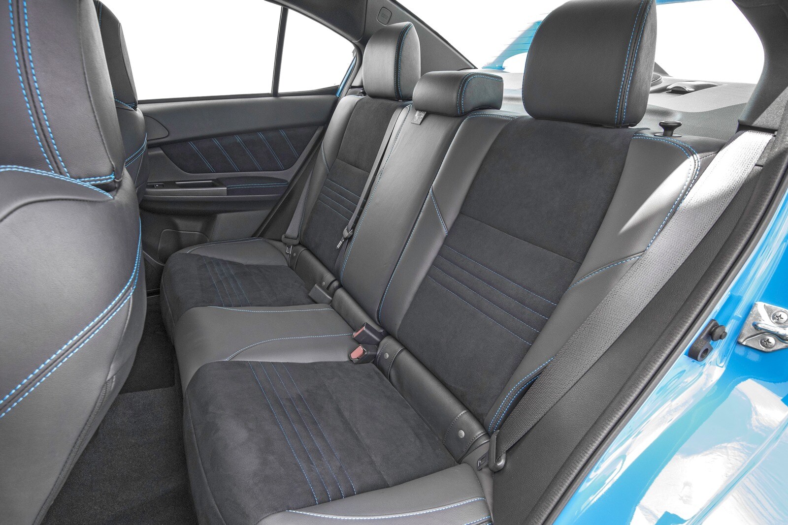 2016 Subaru Wrx interior RI