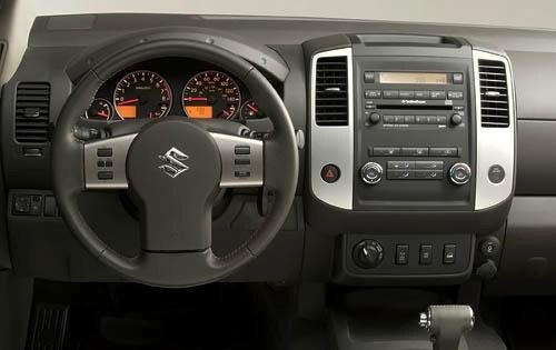 2012 Suzuki Equator interior D