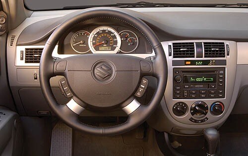 2007 Suzuki Forenza interior I