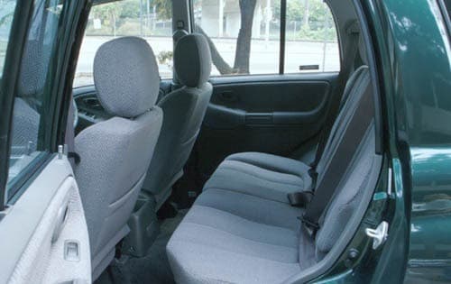 1999 Suzuki Grand Vitara interior RI