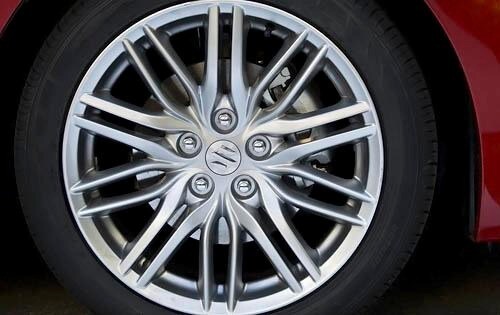 2011 Suzuki Kizashi exterior W