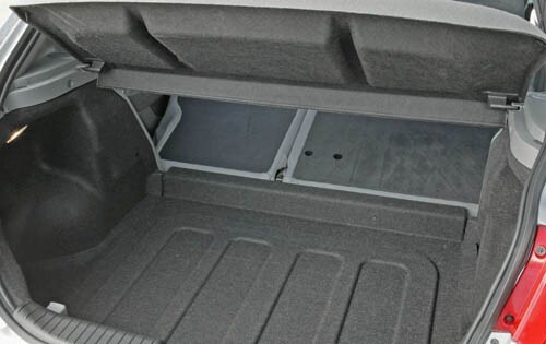 2005 Suzuki Reno interior CARGO